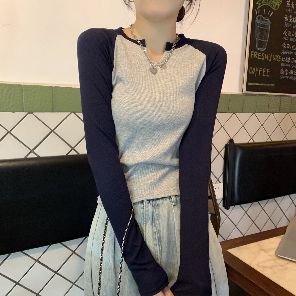 长袖女配牛仔阔腿裤 工装裤 老爹裤搭配的上衣服高腰露脐短装T恤