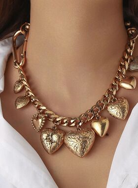 Exaggerated Vintage Heart Pendant Necklace Punk Retro Gold C
