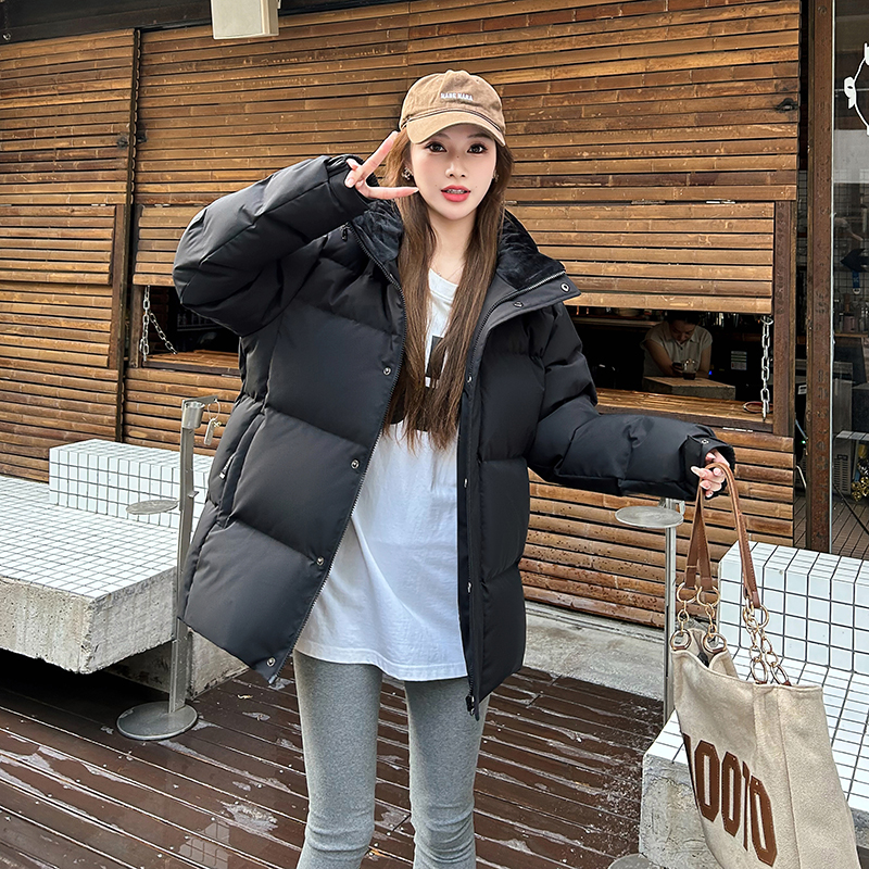 曲恩娜短款羽绒服超厚90%白鸭绒