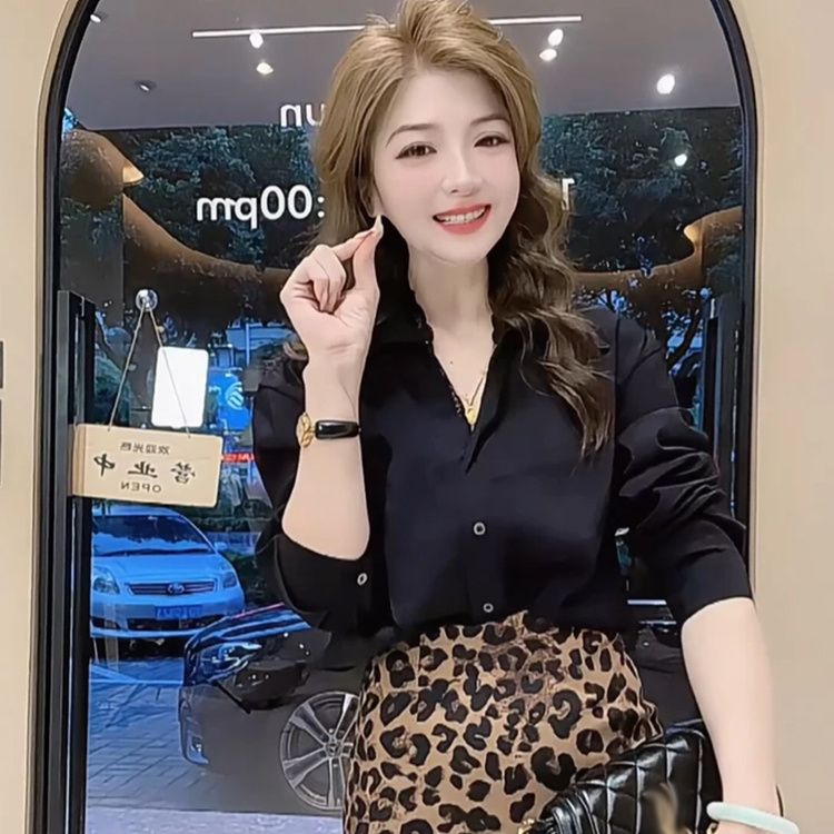 秋季新款时尚设计感百搭上衣潮