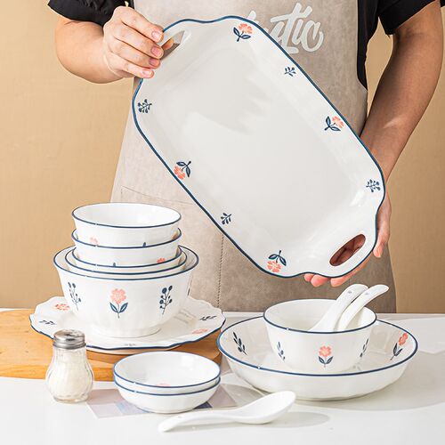 顺祥陶瓷碗碟套装家用简约现代碗盘高级乔迁釉下彩健康餐具ins风