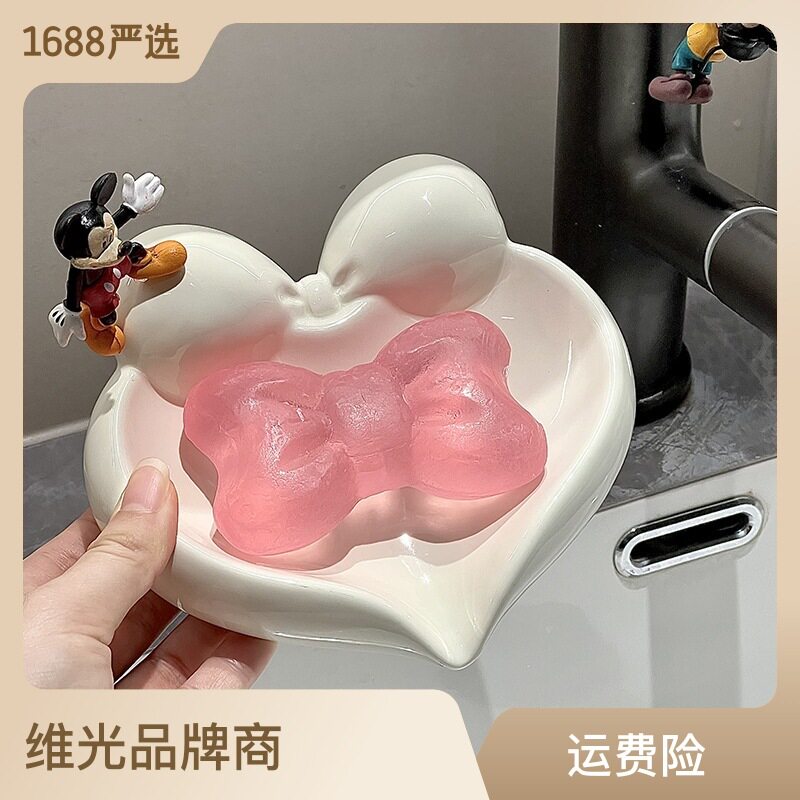 轻奢陶瓷肥皂盒不积水创意爱心造型香皂盒高颜值家用肥皂碟伴手礼