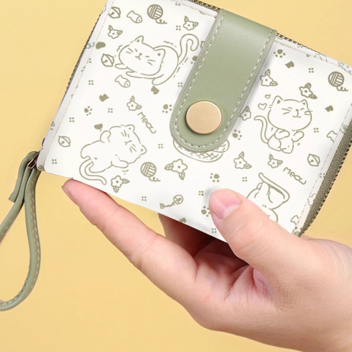 新款日式可爱卡通学生短款卡包拉链零钱包女士两折小清新皮夹钱夹