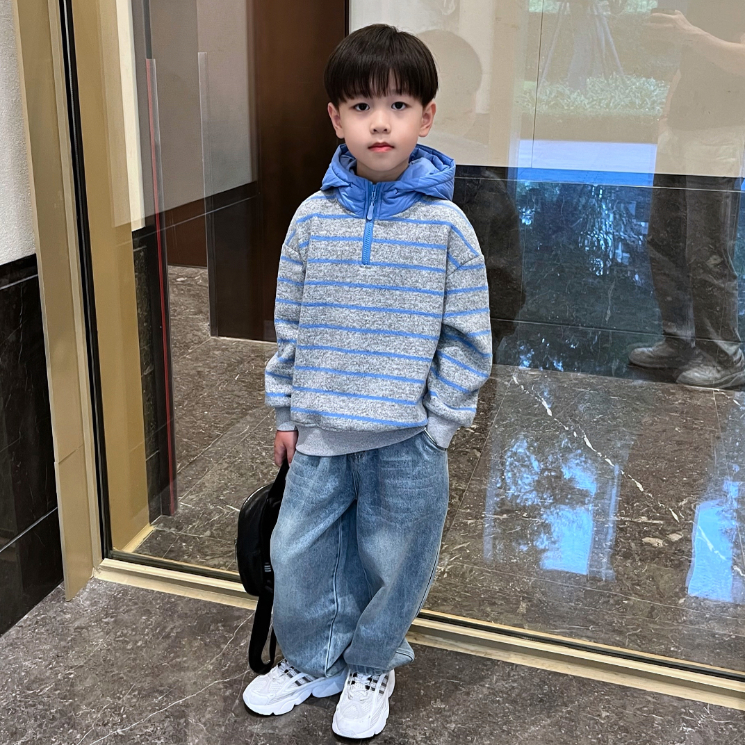 男童冬季加绒保暖条纹连帽卫衣
