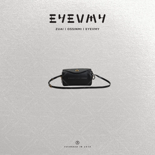 BB5CA043 翻盖真皮斜跨单肩包