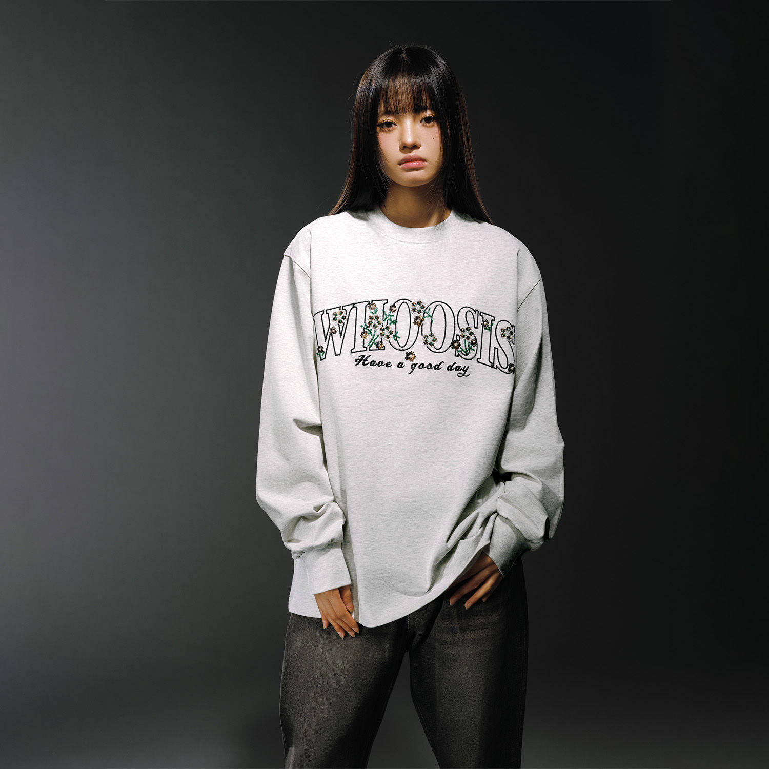 WHOOSIS(不知其名)花卉串珠长袖T恤秋季打底简约ins休闲男女潮