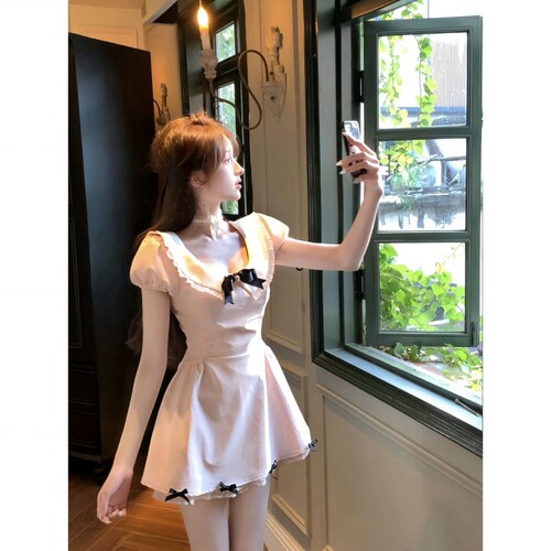 纯欲甜美短裙夏季收腰显瘦设计感少女减龄千金风蝴蝶结粉色洋装