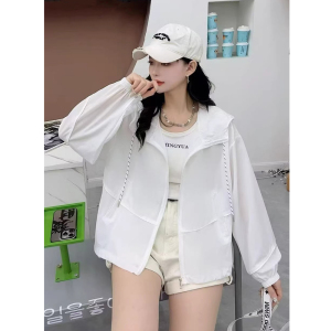 连帽防晒衣外套女薄款2026年夏季新款女装宽松休闲透气短款上衣潮