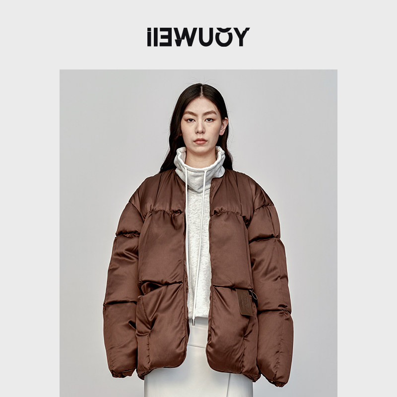 羽绒服有尾设计师无领