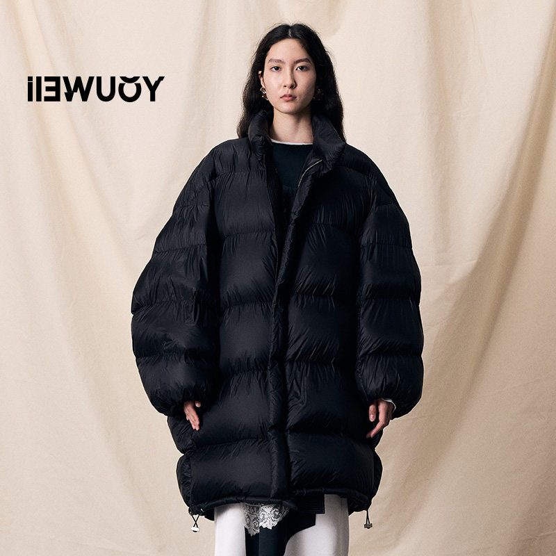 有尾廓形立领长款面包羽绒服