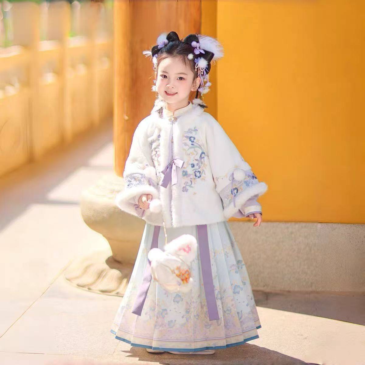 女童汉服秋冬款2025款新款儿童中国风唐装加绒加厚拜年服马面裙,童装/婴儿装/亲子装,汉服,淘宝优惠券,粉丝福利购,淘宝优惠卷