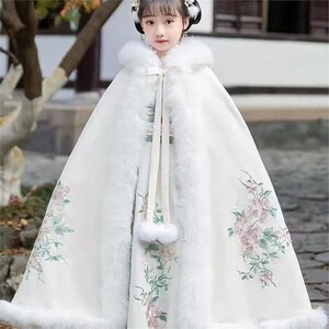 女童儿童冬款加绒加厚汉服安可拉红新中式防风古风拜年服保暖披风
