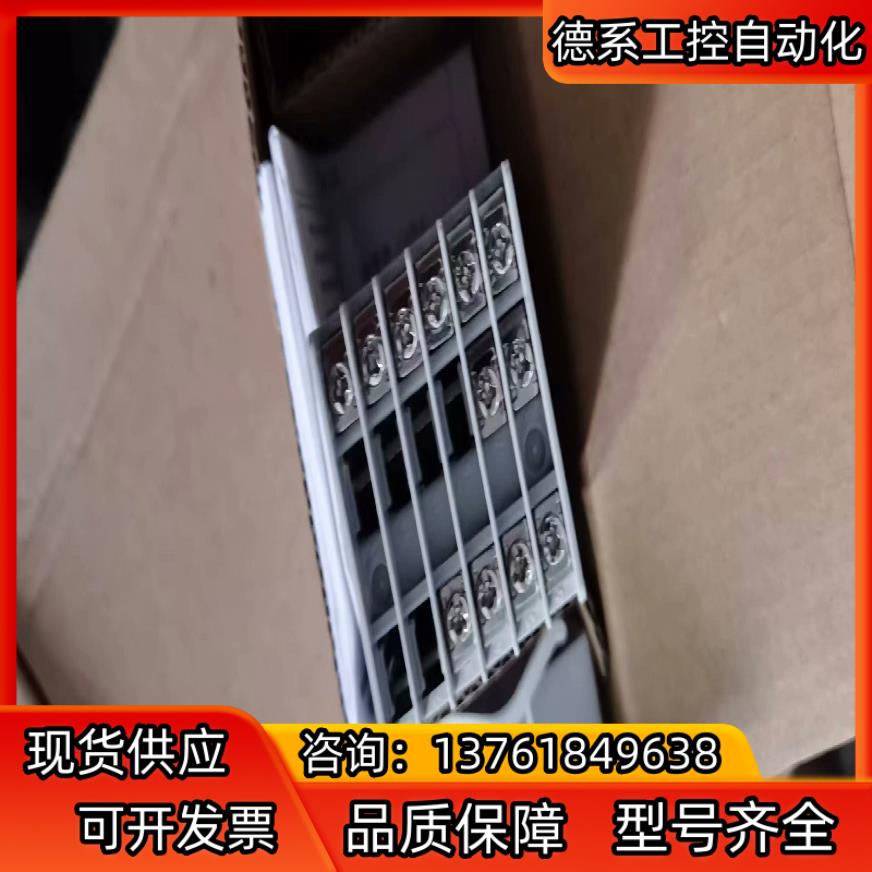 温度控制器 ，型号ESKC-DSN2AB-801（KG），全