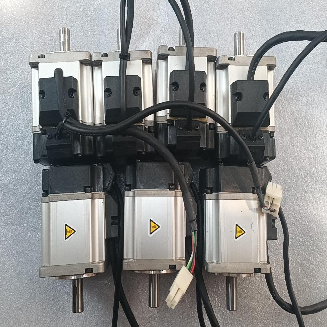 MSMF022L1U2M，伺服电机200w，现货7个