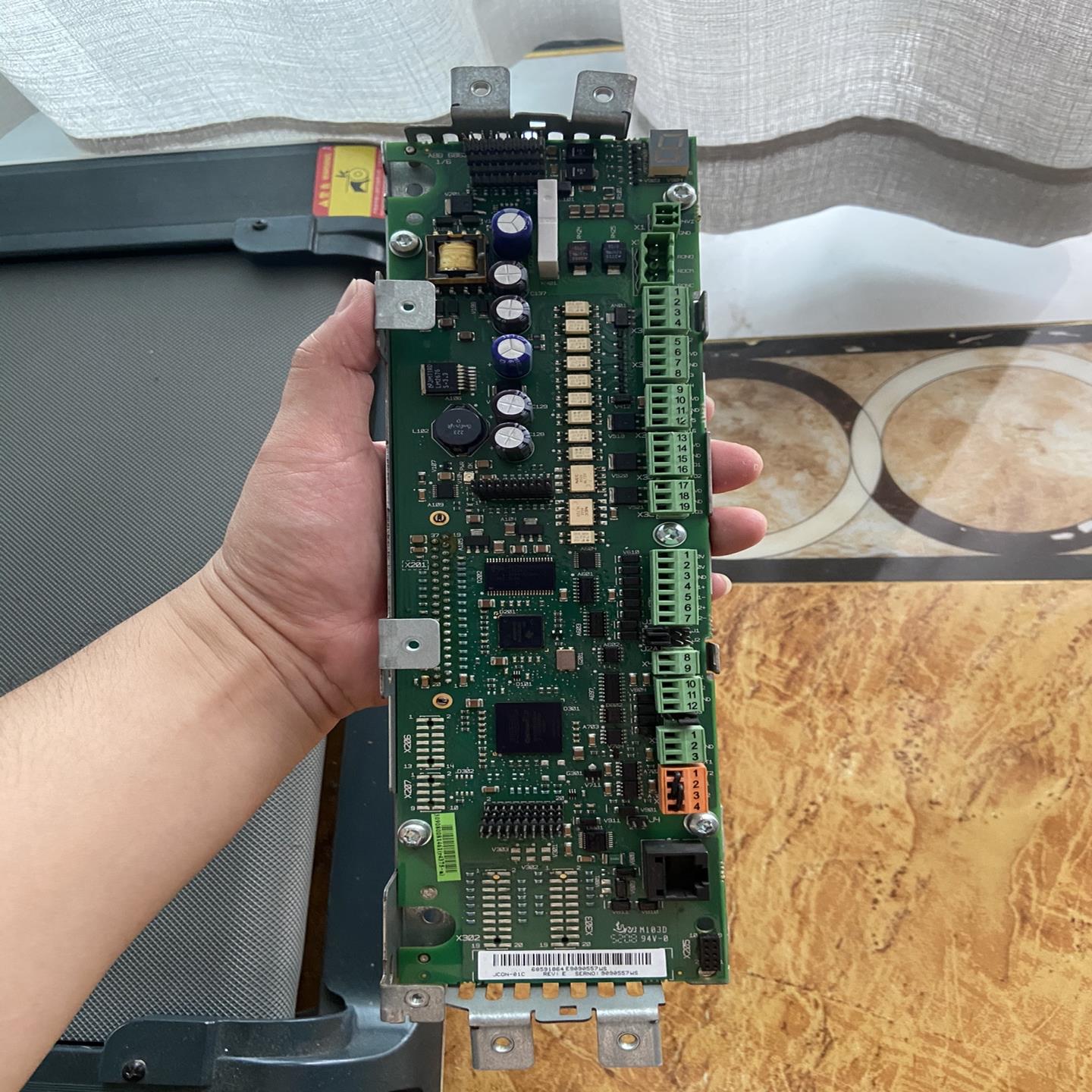 ABB变频器板子JCON-01C、，功能不知，