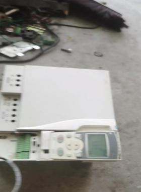 变频器ACS355-03E-31A0-4  ，