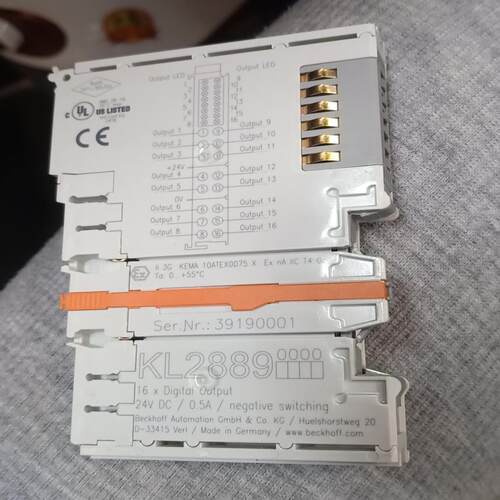 倍福EL2889成色如图，功能正常使用，有需要的老板欢迎来咨