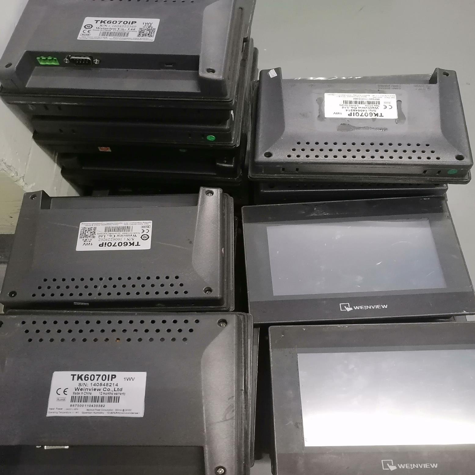 威纶通触摸屏TK6070iP 1WV,,有点轻微磕碰