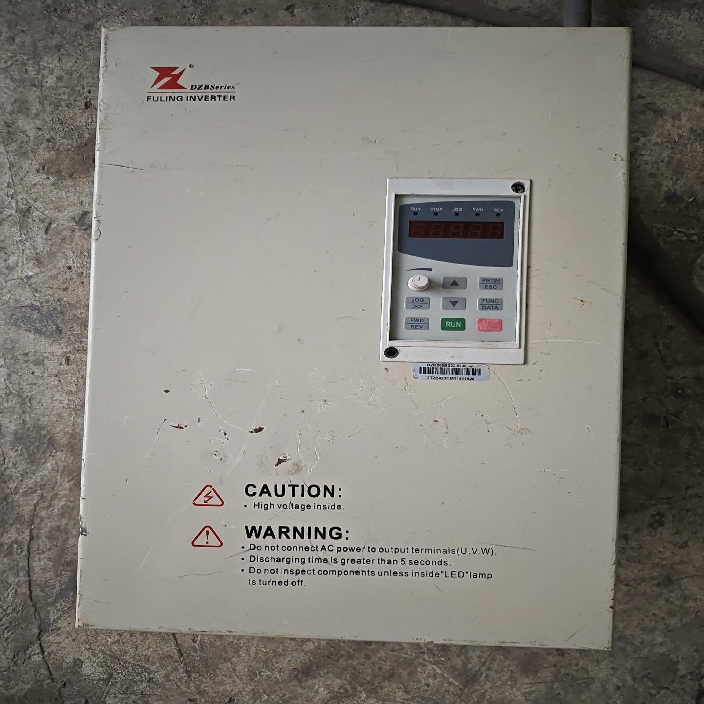 富凌变频器D2B200B022.0L4cM   22kw