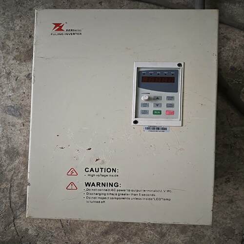富凌变频器D2B200B022.0L4cM   22kw