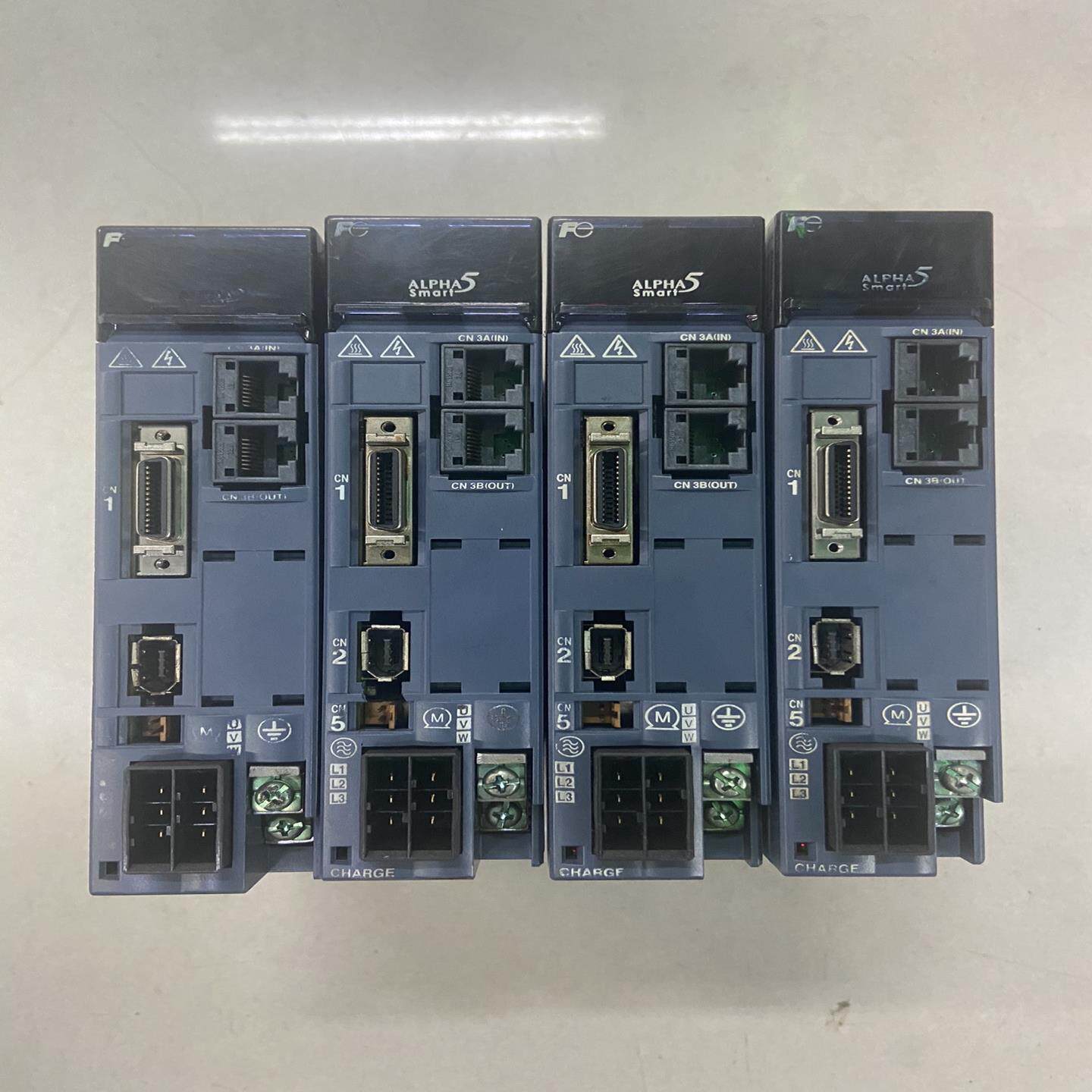 （设备配件）W 功能伺服富士VV2驱动器400RYH401F5 拆机-包