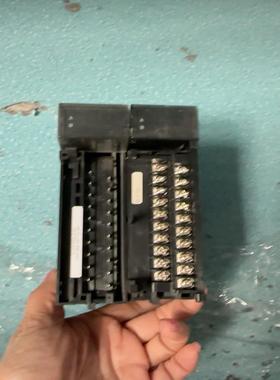 GE模块IC693MDL646B、件、缺盖子、