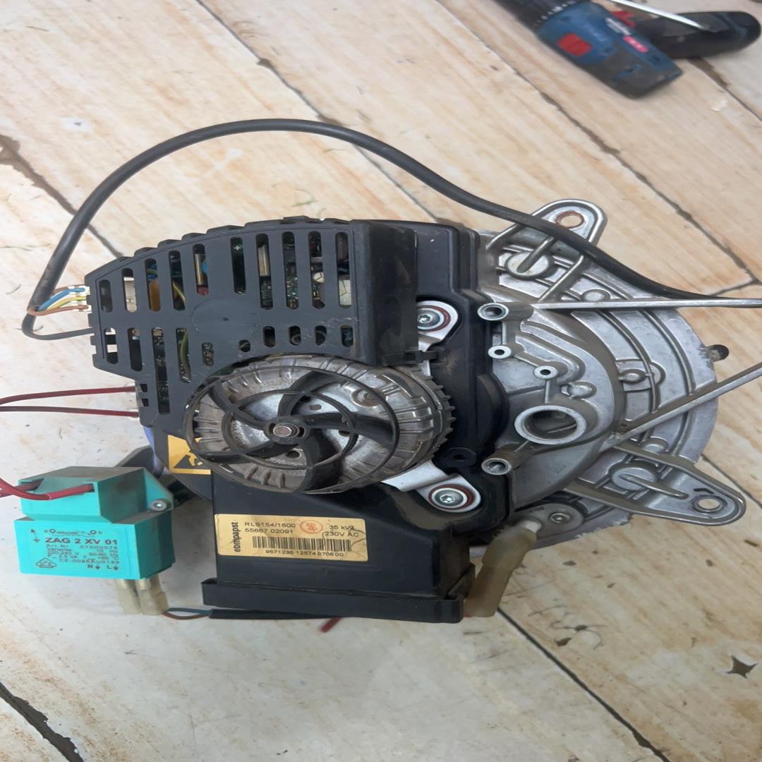 viessmann壁挂炉风机，EBM风机，RLS154/16