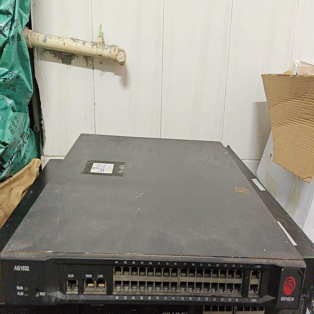 [德峰]genew ag1032，伊拉克成色，外壳缺螺丝，两台，单台
