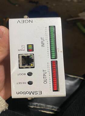 [德峰]顿我可以机器人拆机需要的一个埃斯控制器联系