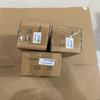 Air TAC气缸HLS12X20SA 共3个 1050