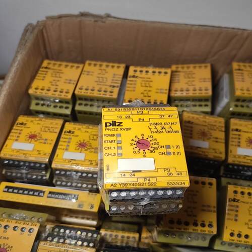 皮尔兹PNOZ安全继电器PilZ XV2P 777500全新