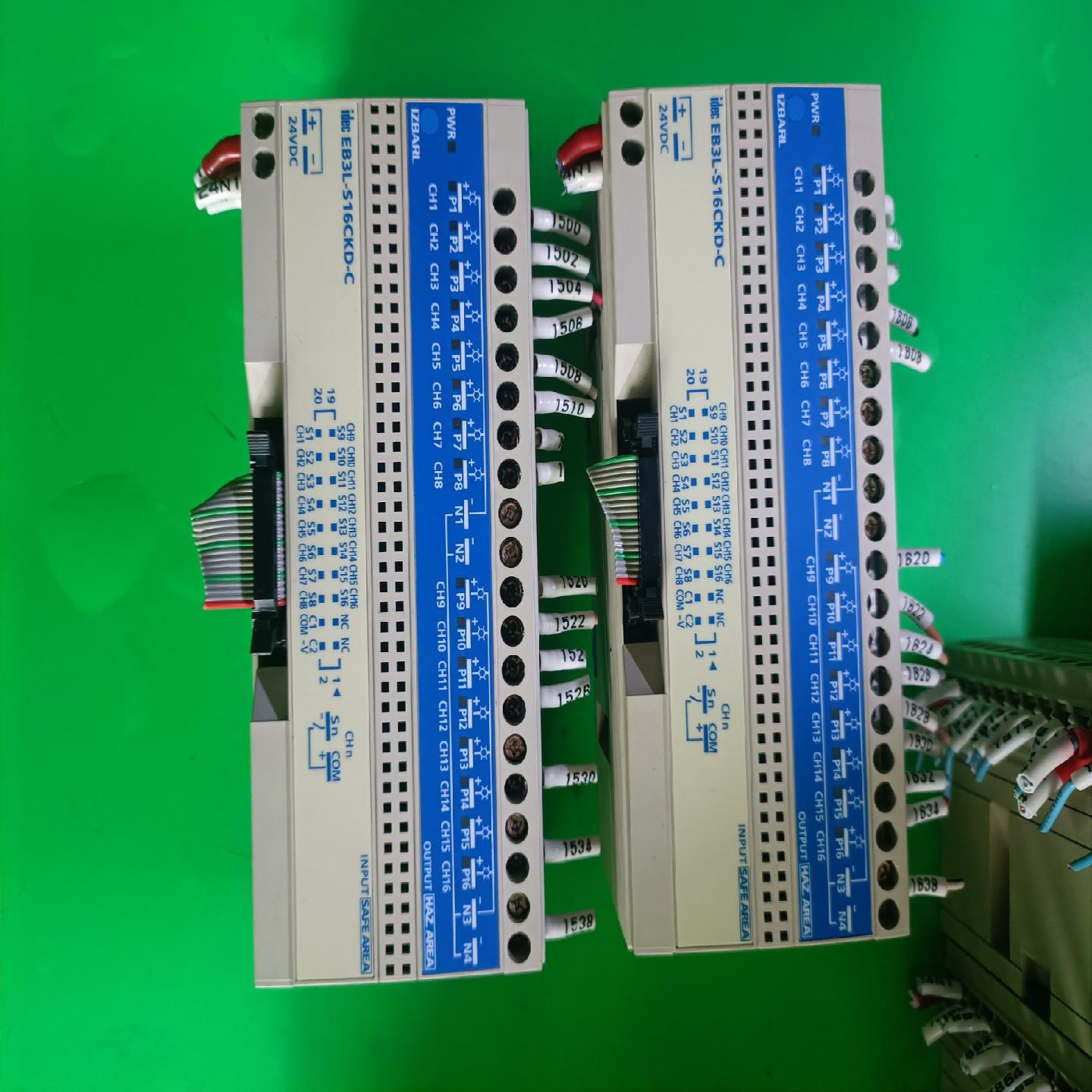 和泉安全继电器EB3C-T16CSD=6个；EB3C-T08