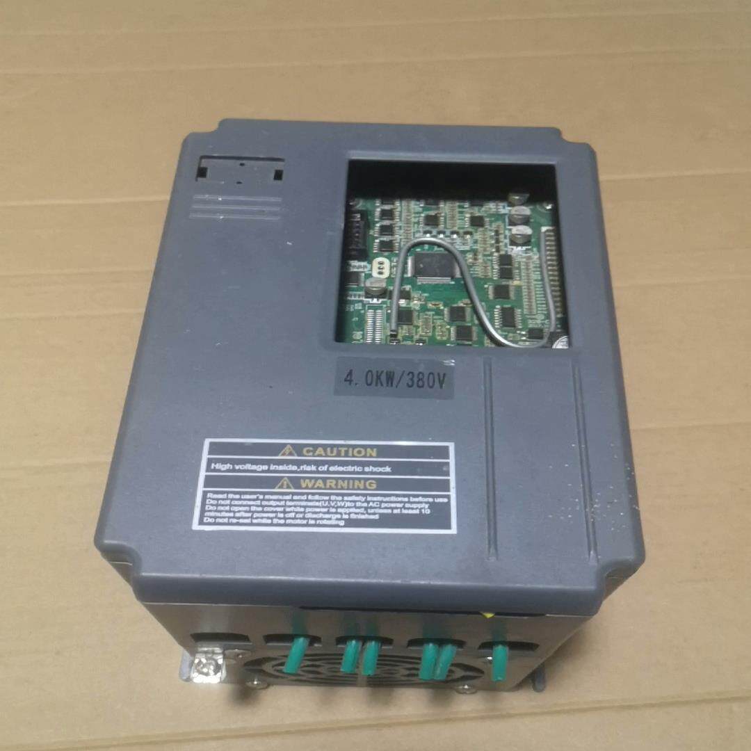 议~veko万川4kw 变频器V8 4T 4R0GB 九成新