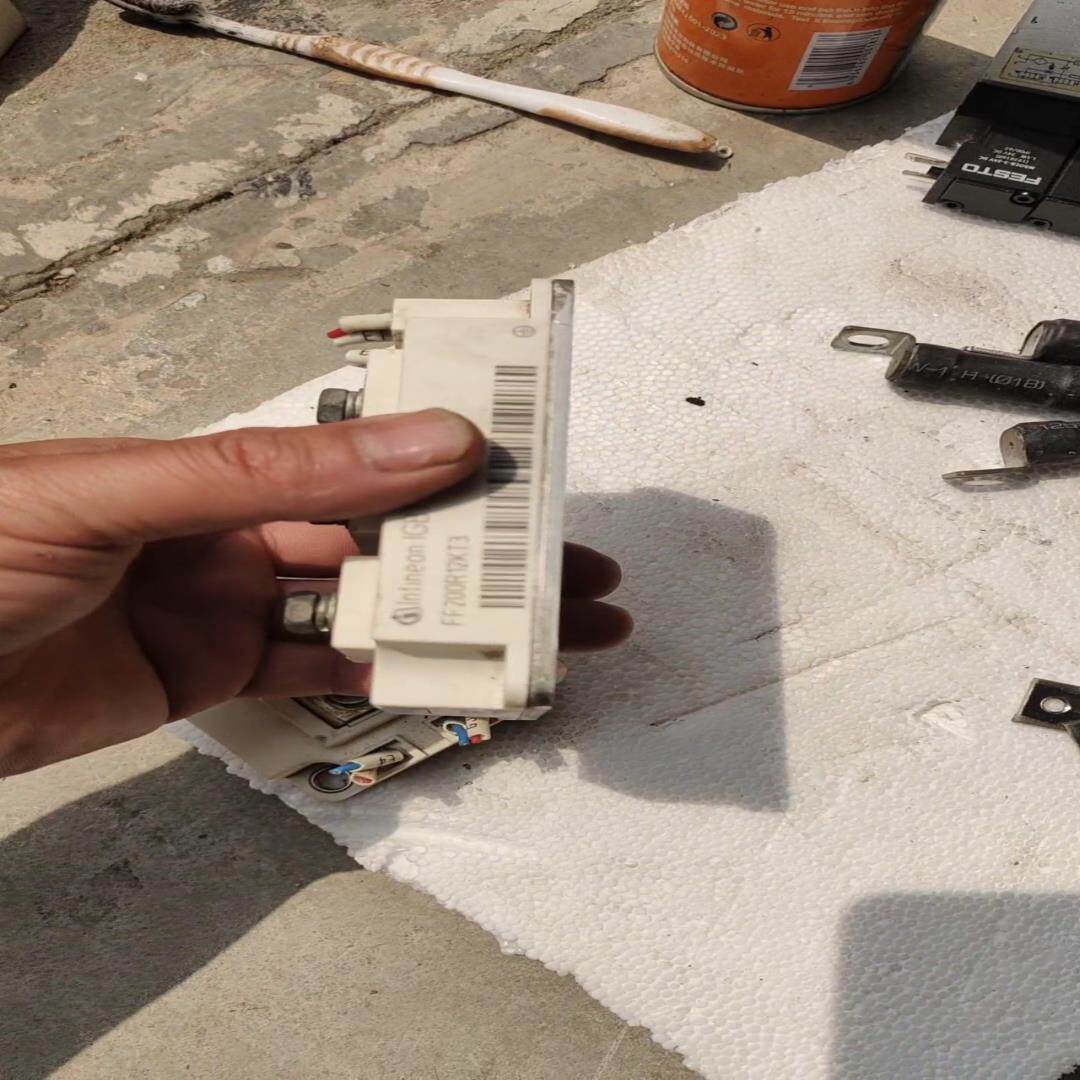 英飞凌FF200R12KT3议价