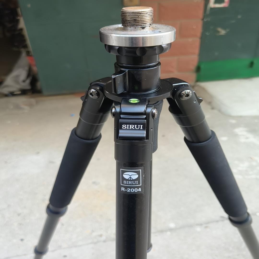 [德峰]思锐R2004 三脚架二代 . 另外还有个包呈色新