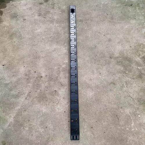 （设备配件）Clamber可来博插排插座，16位，32A，成色如图，正常