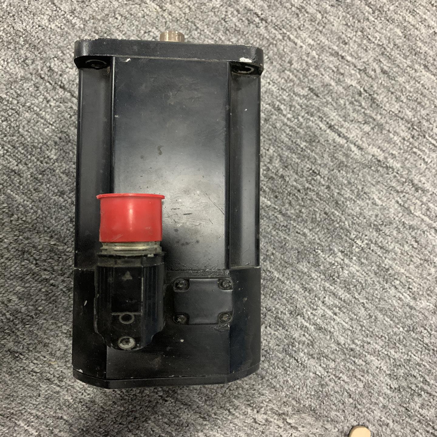 贝加莱伺服电机8LSA35.DB030S200-3，有意私聊