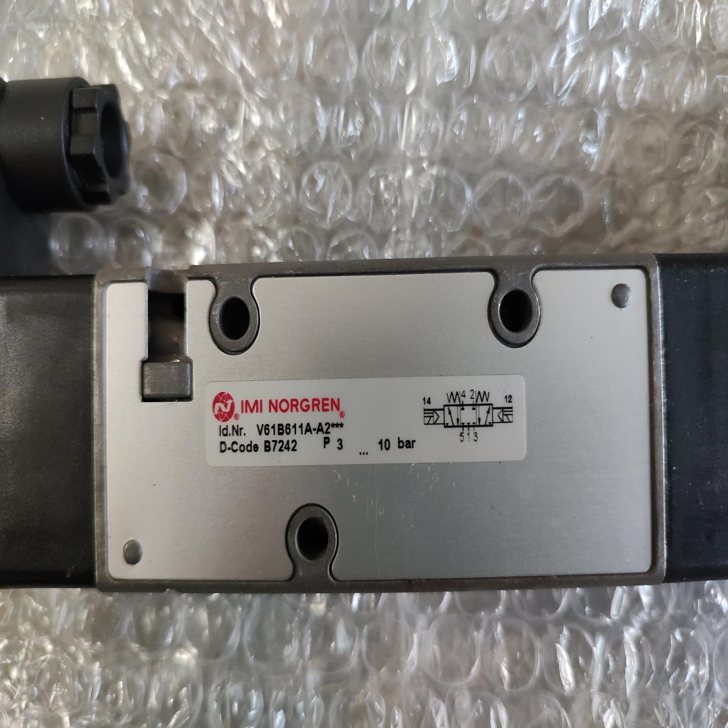 全新诺冠三位五通双线圈V6B611A-A2***电磁阀议价