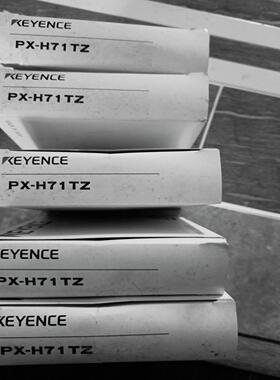 基恩士激光传感器PX-H71TZ  线长2米议价