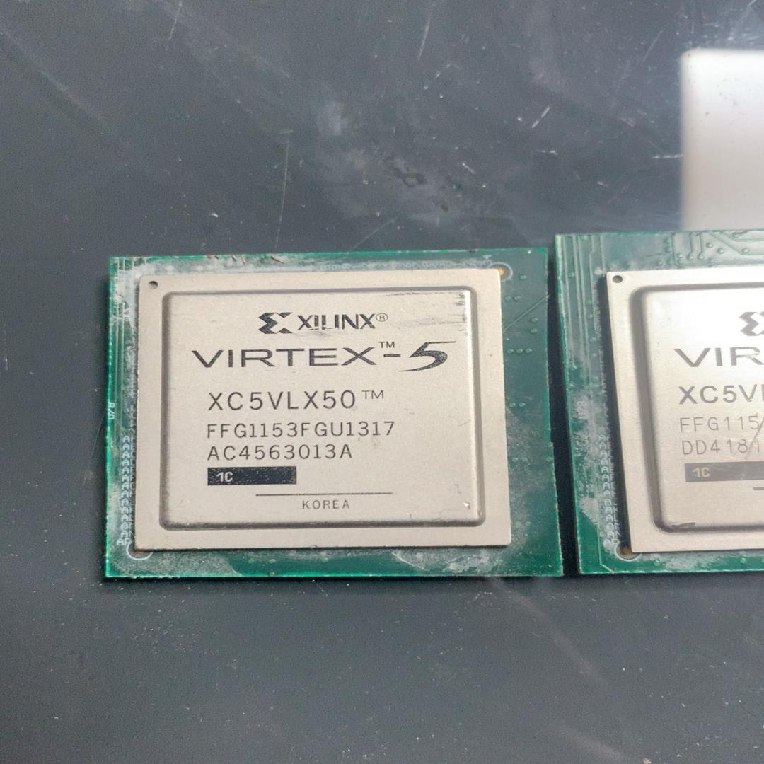 （设备配件）XC5VLX50-FFG1153 切板芯片