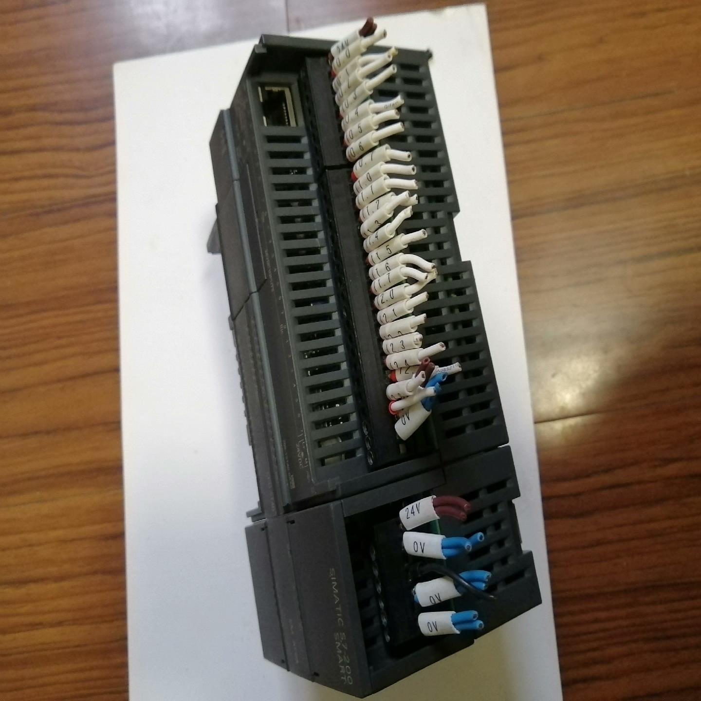 西门子pLc，6ES7288一1sT40一0AA0，