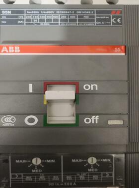 （设备配件）ABB S5N塑壳500A直流开关。