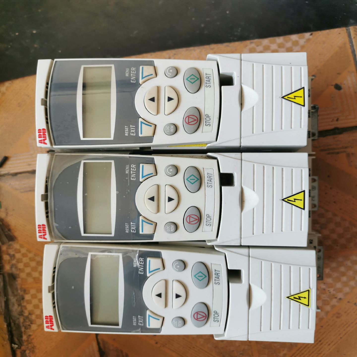 ABBACS355—03E—08A8—4，4KW，成色如图，