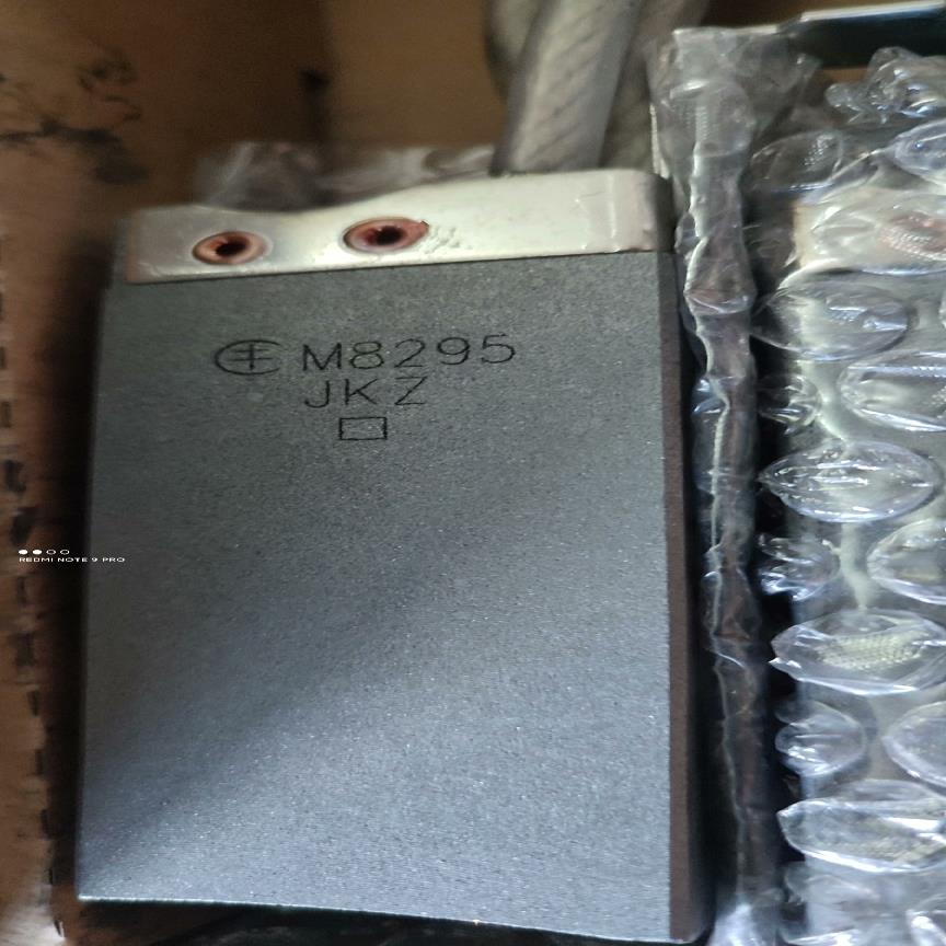 美尔森碳刷 M8295  / 20*40*100