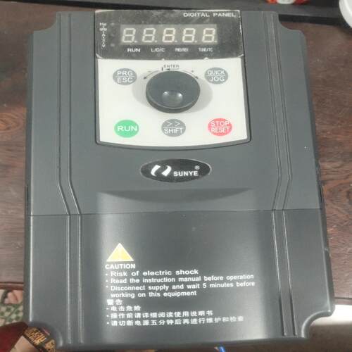 日业变频器CM530-A04T4R0G/5R5PB  重载