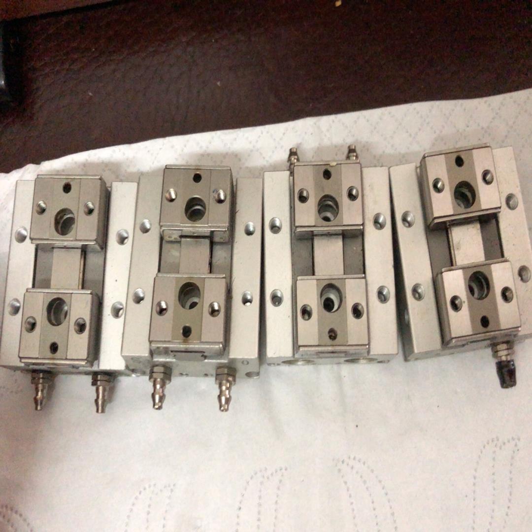 23年原装20个原装SMC平行手指MHF2-8D，