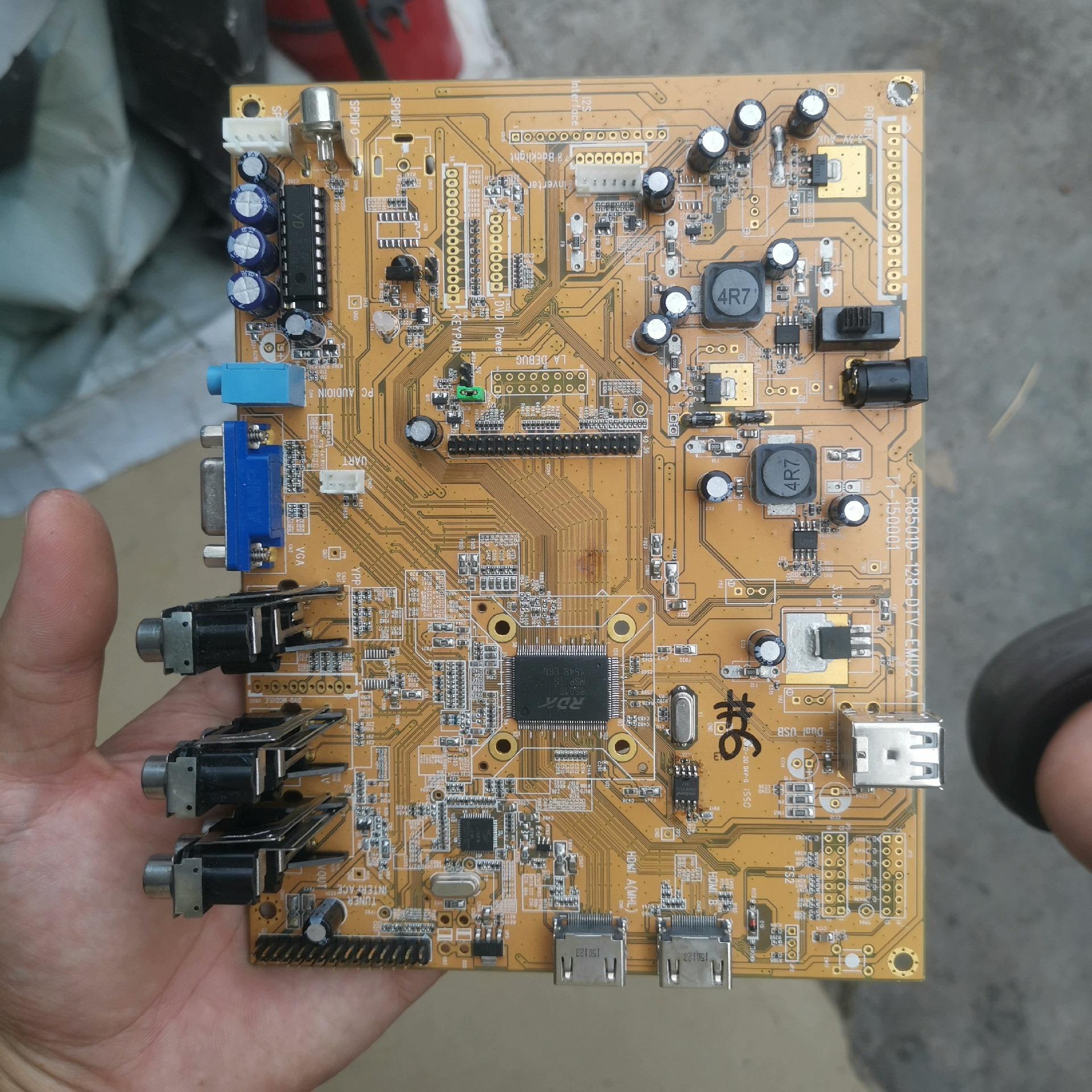 （设备配件）R8501-128-DTV-EMU2A主板一张