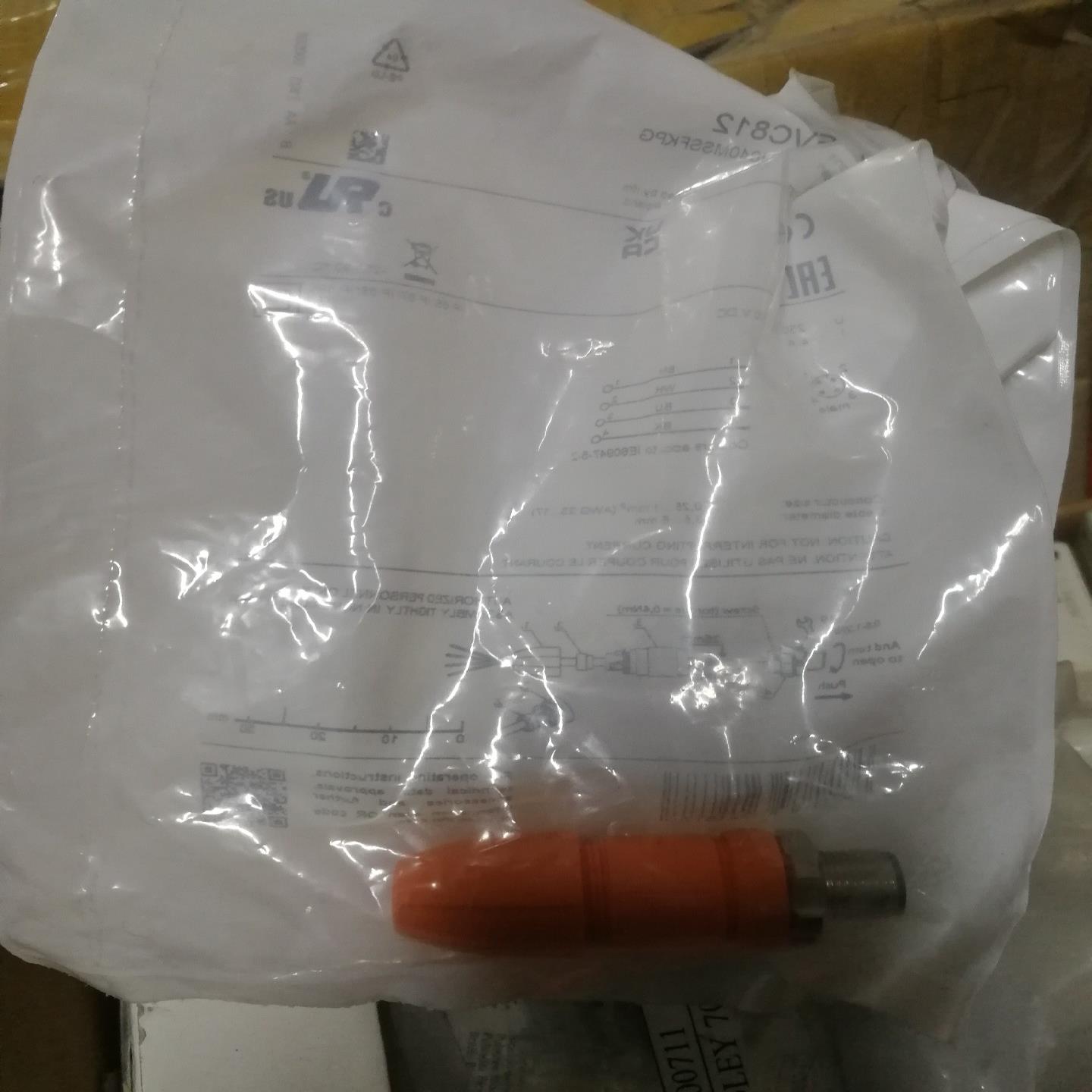 IFM传感器接头EVC812，全新原装正品，现货6个便宜出