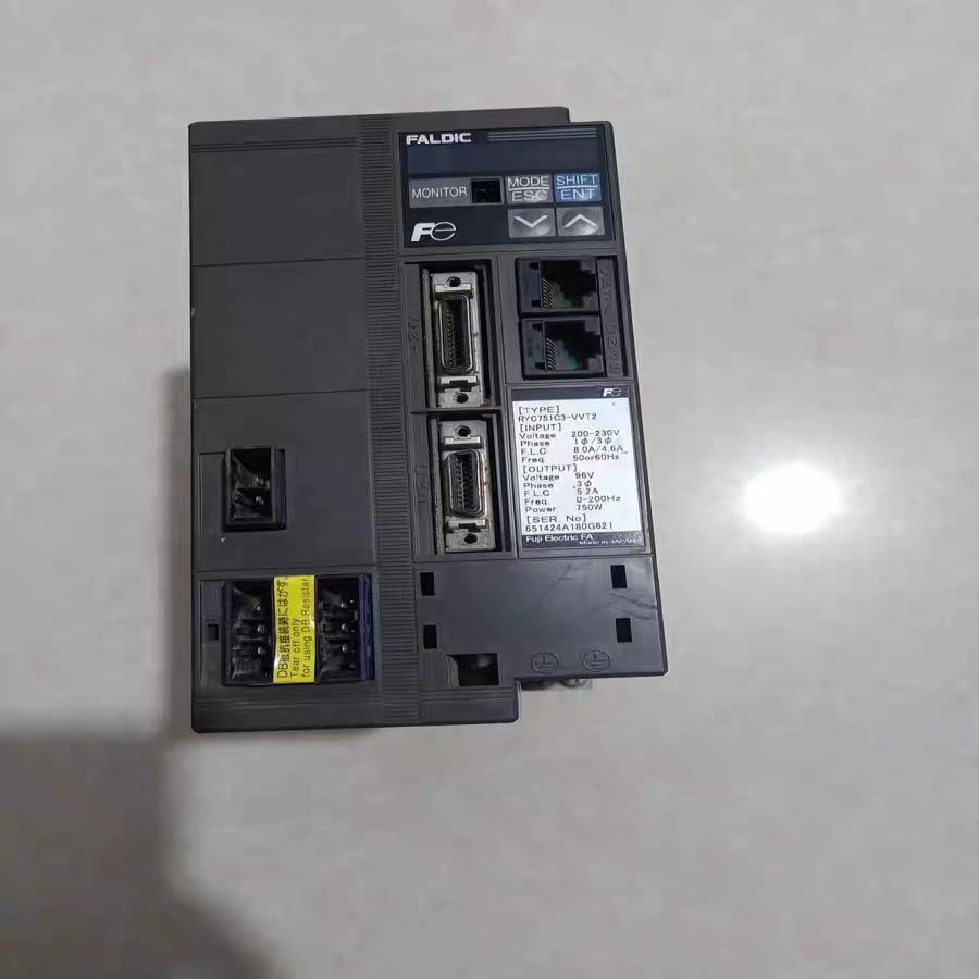 富士伺服驱动器 RYC751C3-VVT2 250V 750