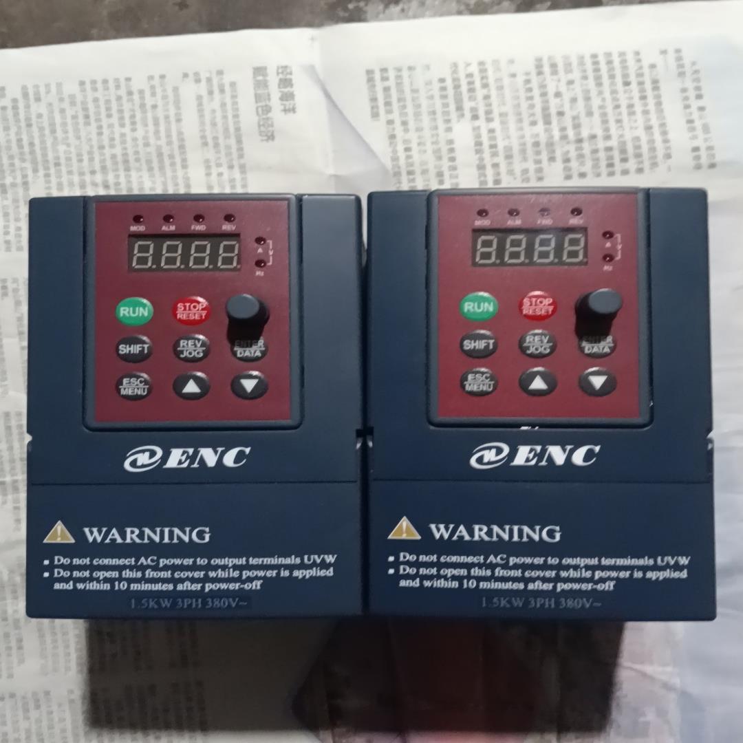 [德峰]易能变频器EDS800-4T0015N  1.5KW，成色漂